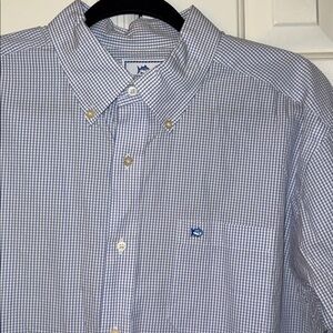 Southern Tide, Men’s blue and white button up